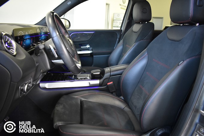 MERCEDES-BENZ GLB 200 d Automatic Premium